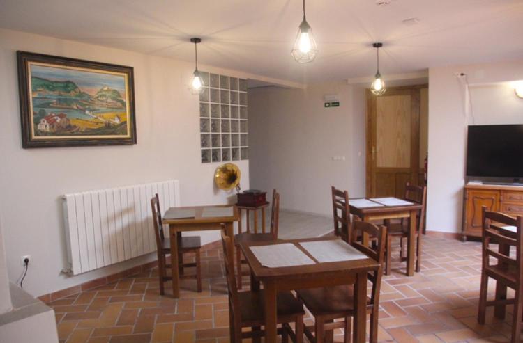 Hostal Rural 18 de Abril Olite Exterior foto