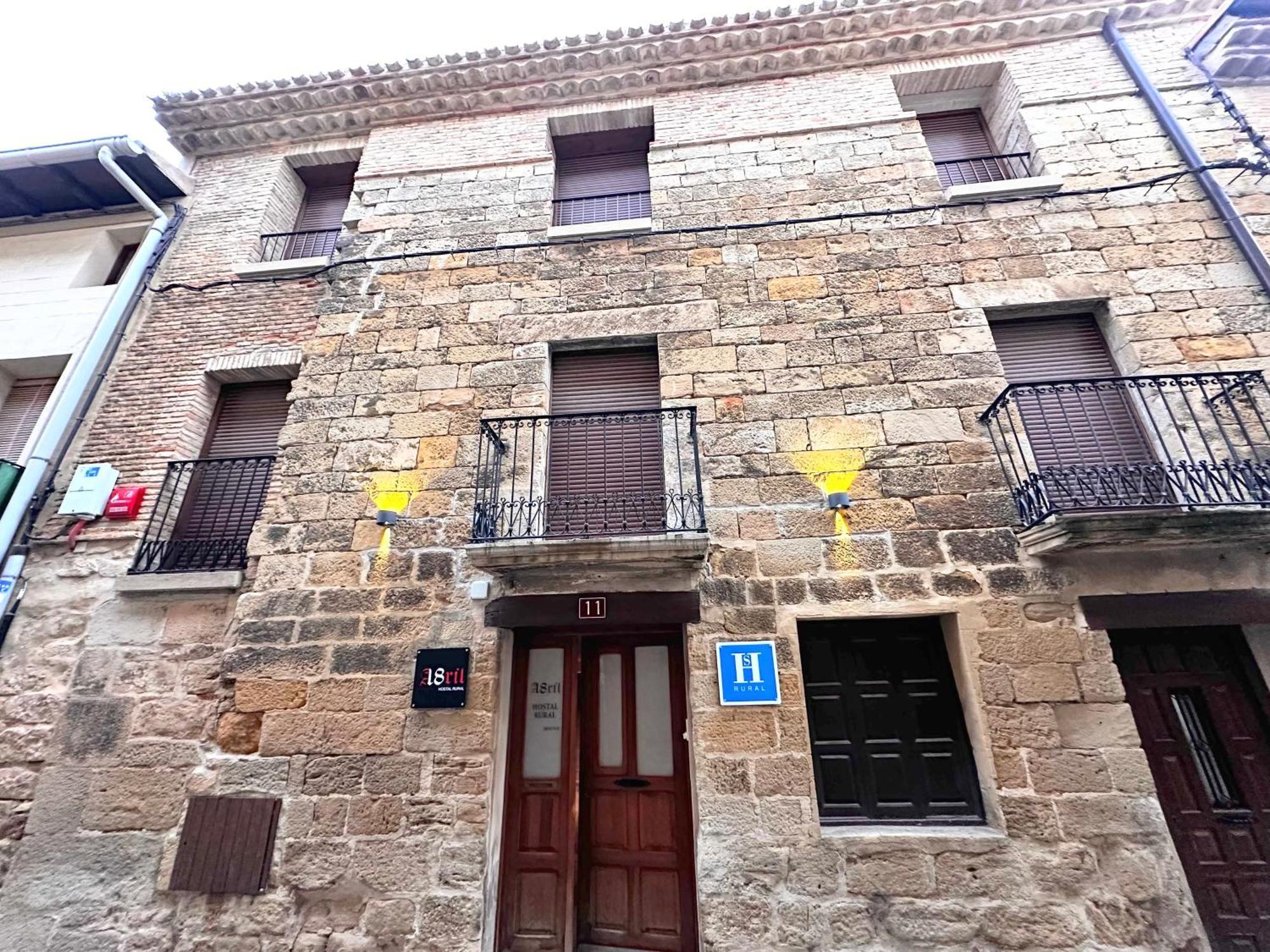 Hostal Rural 18 de Abril Olite Exterior foto